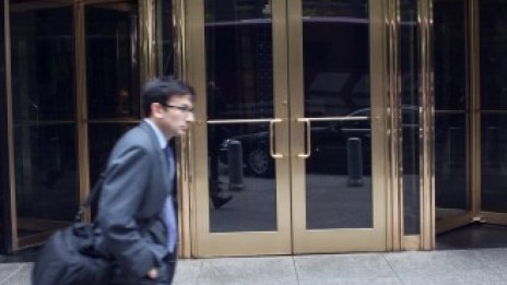 Merrill Lynch плаща солено за расова дискриминация?