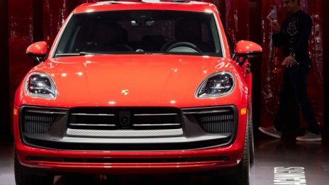 Volkswagen се договори с основния си акционер за евентуално IPO на Porsche