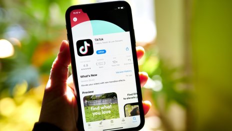 Лидерът на TikTok търси подкрепа от американските потребители на услугата