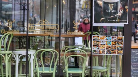 Ресторанти и молове отварят от 18 февруари, ако заболеваемостта не расте