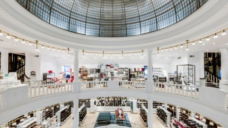 Печалбата преди данъци на H&M се е свила близо 9 пъти през третото тримесечие