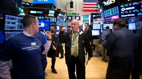 Wall Street започва седмицата в търсене на положителен импулс преди края на юни*