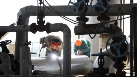 Петролът поевтинява след рекордния брой новозаразени в Китай*