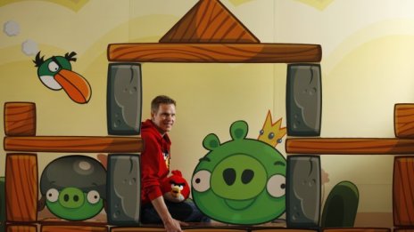 Rovio се надява да възроди Angry Birds чрез сделка с Lego