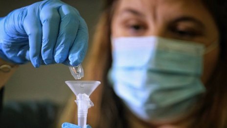 Антикорупционната комисия откри нарушения при покупката на тестове за учениците