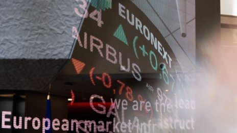 Търговията на дребно и здравеопазването тласнаха нагоре европейските борси