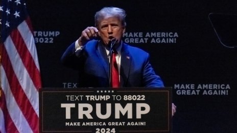 YouTube възстанови акаунта на Доналд Тръмп