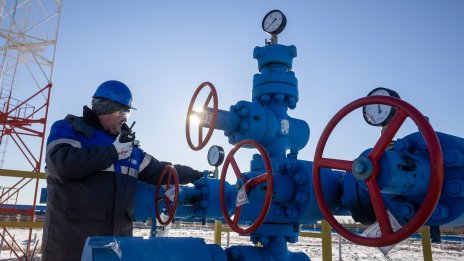 След OMV и други европейски компании могат да спрат да плащат на "Газпром"