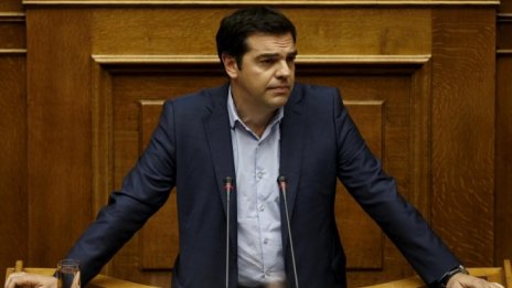 Скандалът около гръцкия Folli Follie заплашва да стане политически