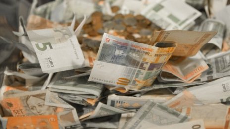 Март стана поредният месец с ръст на кредитите и депозитите 