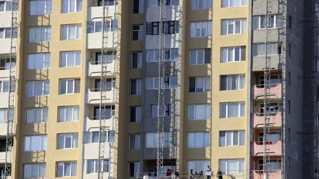 Новата програма за енергийно обновяване на сградите - половинчата и остаряла