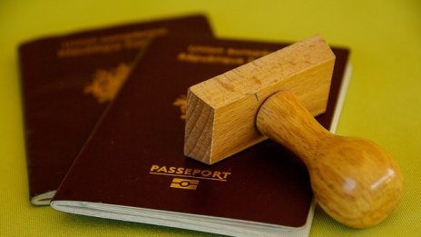 Българско гражданство да не се дава срещу инвестиции, предлага правосъдното министерство