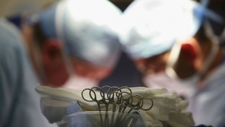 МЗ: Шефът на болница "Лозенец" опитва да остане и нещата да се потулят