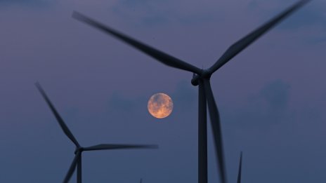 Търговете ще определят дали Великобритания ще постигне целите си за вятърна енергия