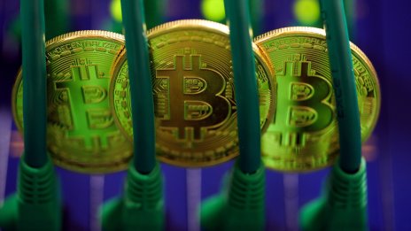 Изчислителната мощ на биткойна може да стигне нов ключов праг много преди разполовяването