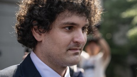 Банкман-Фрийд призна за допуснати грешки, но не и измама