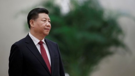 Президентът на Китай Си Дзинпин ще има право да остане неограничено дълго на поста