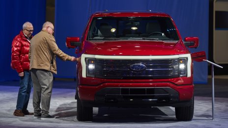 Хибридите са в основата на ръста в продажбите на Ford през първото тримесечие