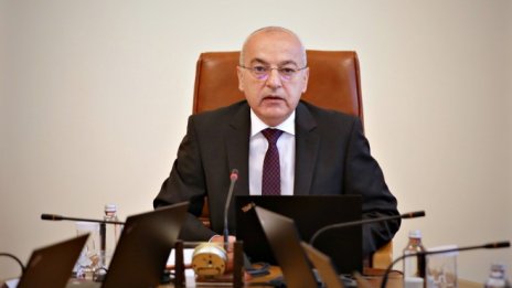 Служебният кабинет освободи всички областни управители*