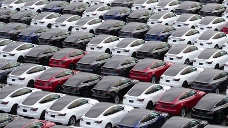 Произведените в Китай електромобили на Tesla са във фокуса на разследващите от ЕК