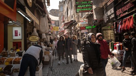 Турската централна банка запази лихвата втори пореден месец