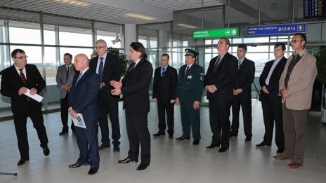 Готви ли се концесия на Летище София?