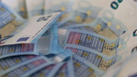 Домакинствата в ЕС спестяват повече от всякога