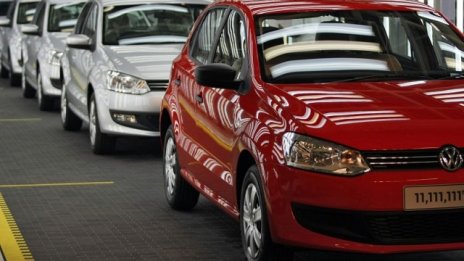 Volkswagen пуска бюджетен седан