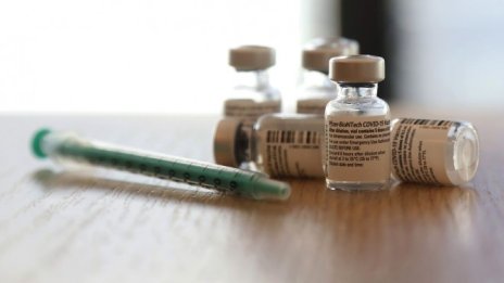 До края на годината се очаква доставка на детски ваксини срещу Covid