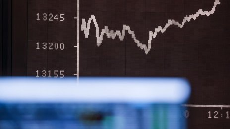 Европейските борсови пазари се сринаха силно*