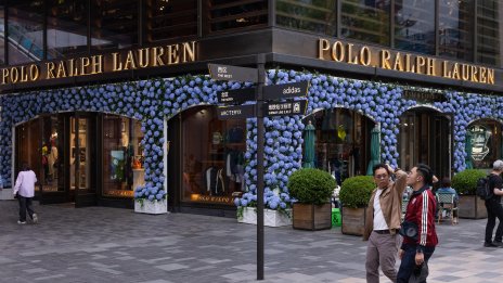 Ralph Lauren повиши целта си за годишните приходи след силно търсене в ключови региони