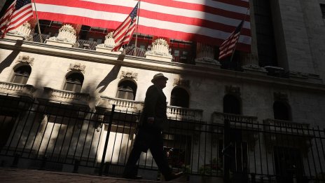  Wall Street се насочва към четвърти седмичен спад*