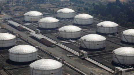 Надеждите за край на търговската война подкрепиха цената на петрола*