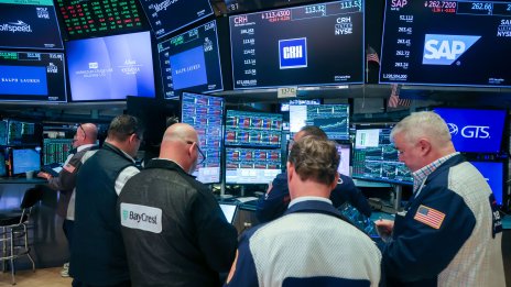 Wall Street отвори с повишения на индексите, поведени от Nvidia*