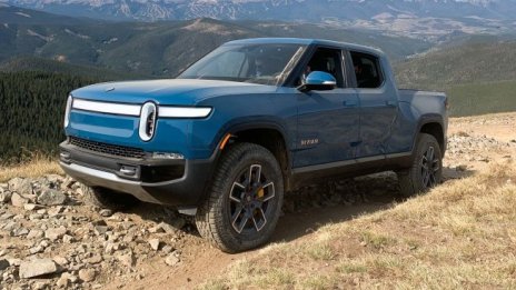 Ще помогне ли на Rivian ентусиазмът около Tesla и електромобилите?