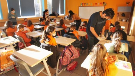 Близо 4800 лв. годишно струва на бюджета едно дете в България