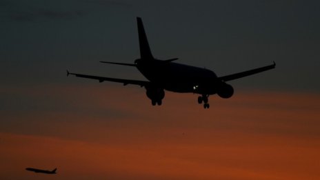 Авиоиндустрията се ангажира с въглеродна неутралност до 2050 г.