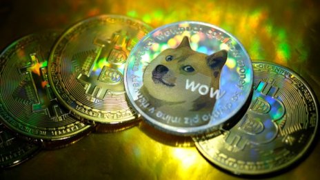 Доуджкойнът поскъпва с 25% покрай еуфорията около сделката за Twitter