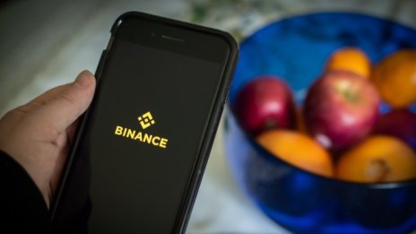 Неочакваното приятелство на Binance и руската Служба за сигурност