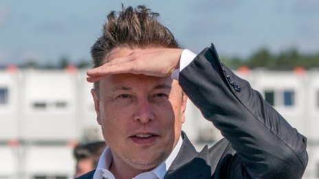 Три причини, заради които Twitter все пак прие оферата на Мъск