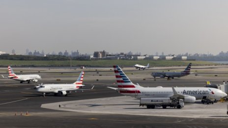 Според American Airlines няма забавяне на търсенето	
