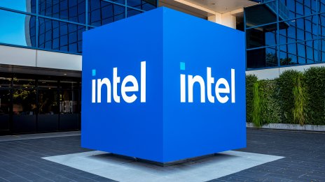 Intel записа най-големия си борсов възход от 2020 г.