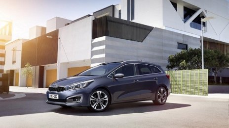 Kia показа модернизираното семейство cee'd