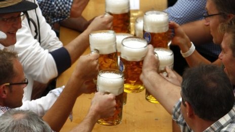 Квартални пивоварни връщат славата на берлинската бира