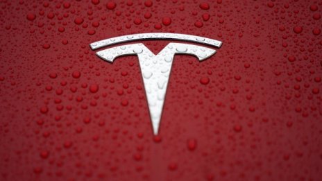 Tesla ще плаща на Китай всяка година по 323 млн. долара заради завода в Шанхай