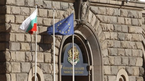 Експерти не очакват политическа криза у нас