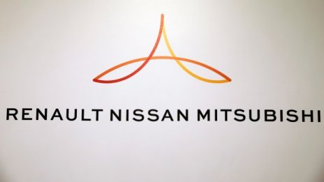 Renault-Nissan-Mitsubishi губи лидерската си позиция при продажбите