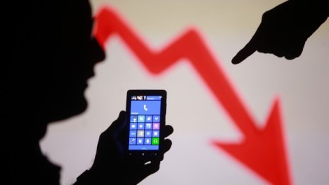 Евтината конкуренция удря силно по производителите на смартфони
