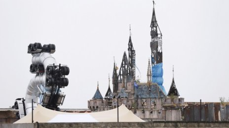 Dismaland се оказа златна мина за района, в който се намира