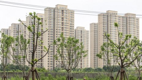 Имотният сектор в Китай се свива за пръв път от началото на пандемията